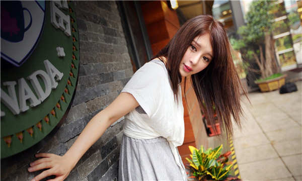 渑池想找一个女性生孩子给报酬-｛找个女人生孩子多少钱｝